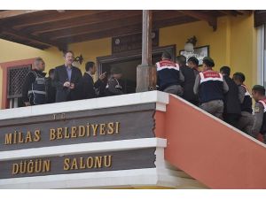 Sanıklar adliyeye sığmadı