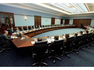 AK Parti'den "anayasa"önerisi