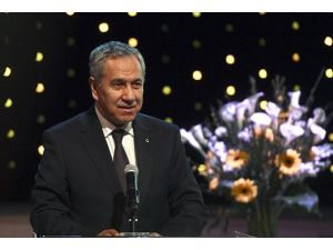 Duruşmayı dünyaya aktarmalıyız