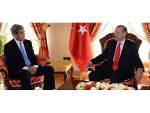 Başbakan Erdoğan, Kerry ile görüşüyor