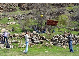 Operasyon bölgeleri piknik alanı oldu