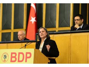 "Anayasa için farklı yaklaşım" beklentisi