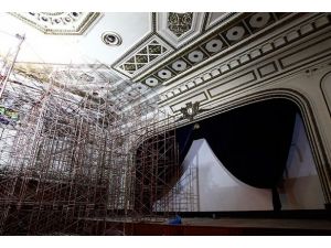 Emek Sineması yıkılmıyor taşınıyor