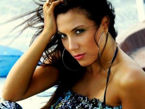 Kaya: İç Çamaşırı defilelerine çıkmam!