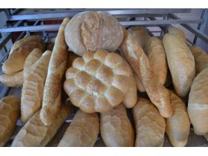 Ekmeği naylon poşetle satana ceza yolda