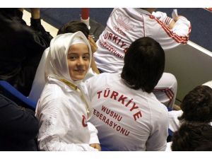 Şampiyonada başörtüsü krizi