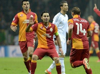 Galatasaray'a ikinci yarı ceza yağdı