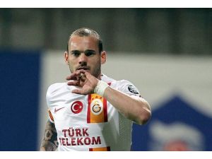 Sneijder'in yıldızı parlıyor