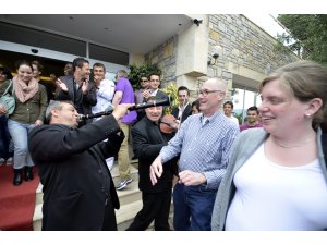 Bodrum'da Hollanda'dan gelen turist kafilesini fasılla karşıladılar