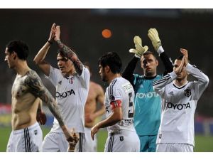 Beşiktaş yerinde saydı