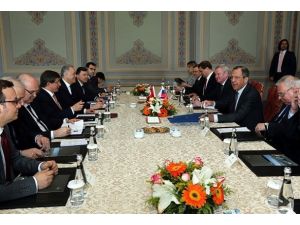 Davutoğlu-Lavrov ile görüştü