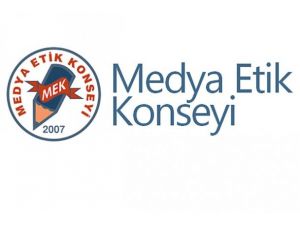 Medya Etik Ödülleri sahiplerine dağıtılıyor