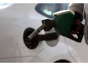 Benzin ve motorin 8 ayın en düşüğünde