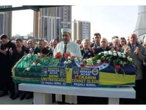 Serkan Acar son yolculuğuna uğurlandı