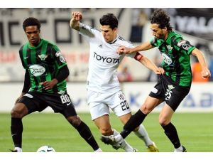 Beşiktaş Manisa'da yenildi