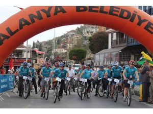 143 kilometre pedal çevirecek