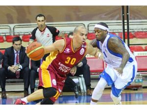 Baştan sona üstün oynadı