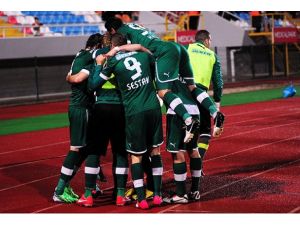 Bursaspor 3 puanla döndü