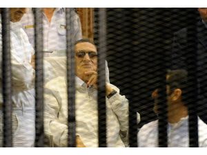 Mübarek hakkında verilen tahliye kararı bozuldu