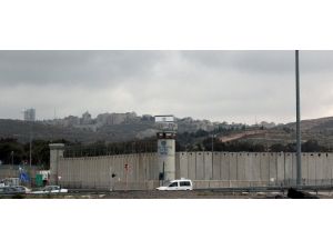 İsrail hapishanelerinde 5 bin Filistinli