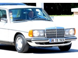 Bahçeli Meclis'e kendi aracıyla geldi