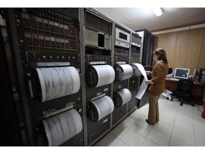 Papua Yeni Gine'de deprem