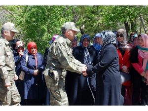 Birlikler görevlerine devam ediyor
