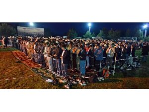 57. Alay'ın "torunları" sabah namazında