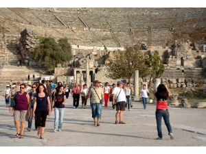 Turizm geliri arttı