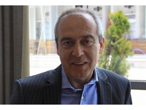 Tek şeritli yollarda kıvranıyorduk