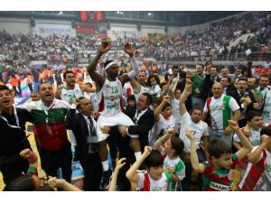 Pınar Karşıyaka finalde