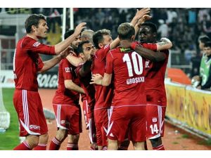 Sivasspor'dan farklı galibiyet