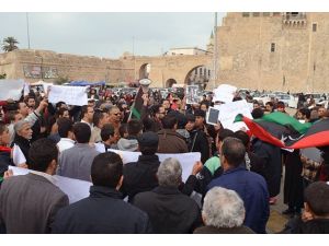 Libya'da "Dışişleri"ne kuşatma