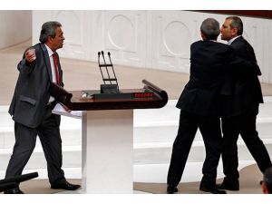 Genç'in konuşması tartışmaya yol açtı