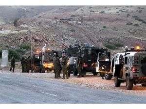 Yahudi yerleşimciler Filistinlilere saldırdı