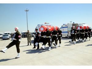 Şehitler son yolculuğuna uğurlandı