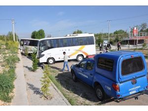 Kahramanmaraş'ta servis araçları çarpıştı