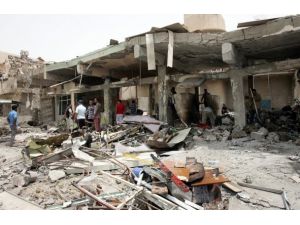 Bağdat'ta camiye bombalı saldırı