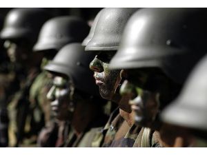 TSK'dan 3 bin 42 uzman erbaş ayrıldı