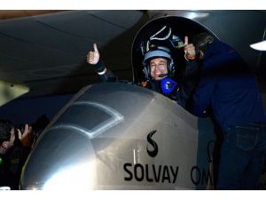 Güneş enerjisiyle uçuşta başarı var