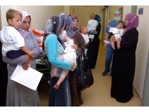 Suriyeli çocuklar sünnet edildi