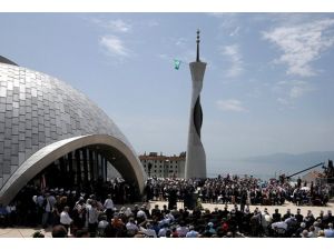 Osmanlı'dan sonra ilk kez ezan sesleri yankılandı