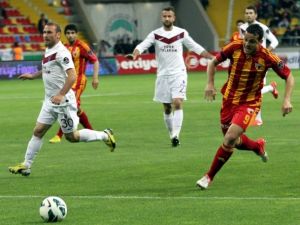 Fırtına Kayseri'de mağlup