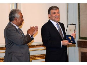 Gül'e Lizbon'un altın anahtarı verildi