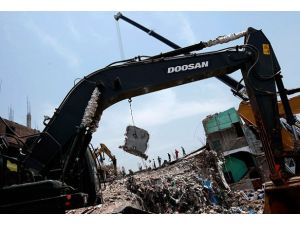 Bangladeş'te ölü sayısı 700'ü geçti