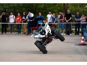 ODTÜ'lü öğrencilerle buluştu