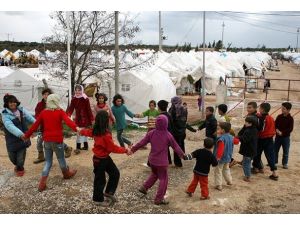 Türkiye'yi "vatan" çadırları "ev" biliyorlar