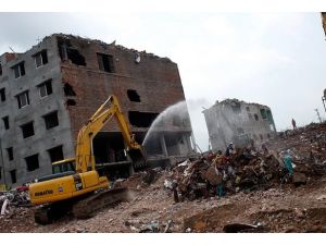 Bangladeş'te 17 gün sonra gelen mucize