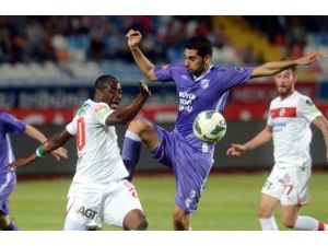 Antalya evinde yendi