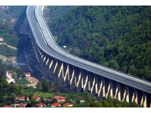 Karayolları bu yıl köprülerle donatılacak 